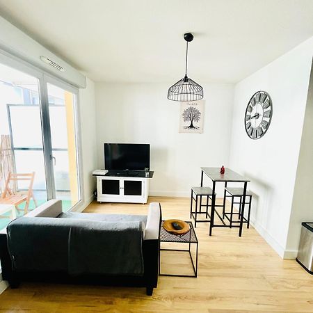 Appartement Avec Place De Parking Et Piscine Villefranche-sur-Saône Zewnętrze zdjęcie